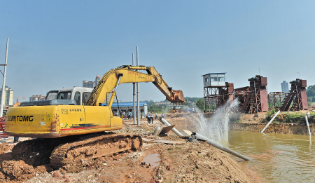 相關部門強拆砂場 A0b002.jpg